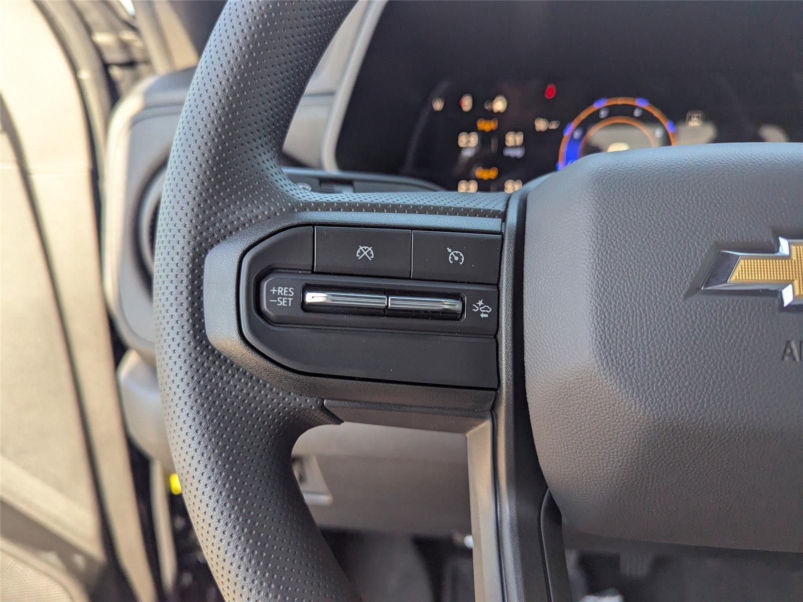2025 Chevrolet Colorado LT photo 30