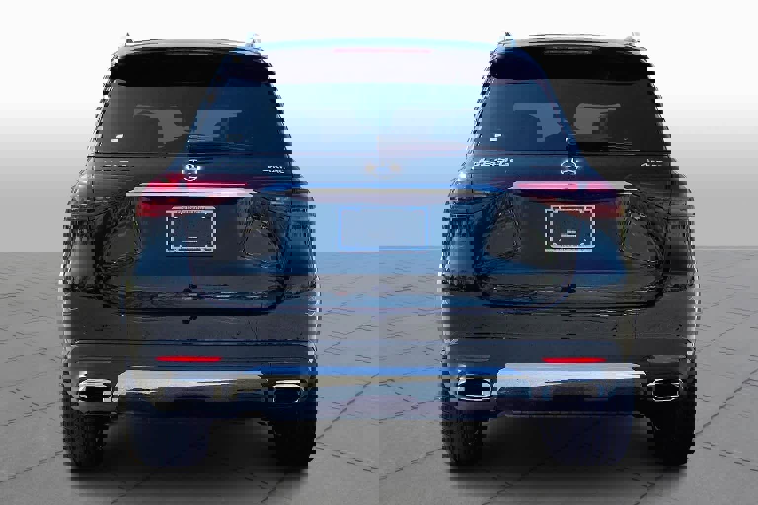 2025 Mercedes Benz GLE 450e 4MATIC photo 4