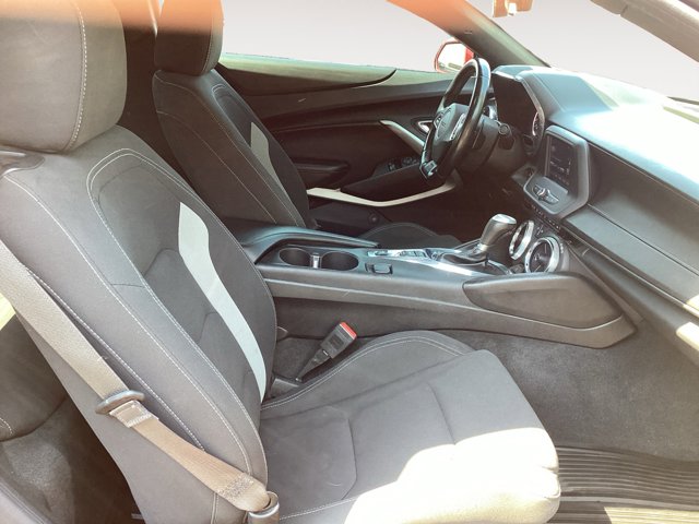 2017 Chevrolet Camaro 1LT photo 15