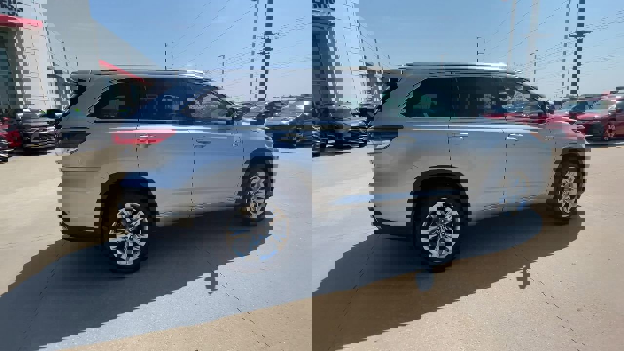 2019 Toyota Highlander Limited photo 7
