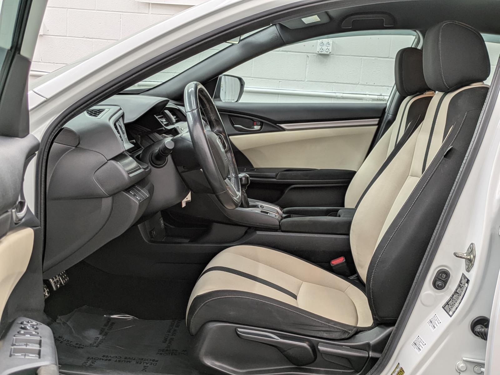 2018 Honda Civic Hatchback Sport photo 2