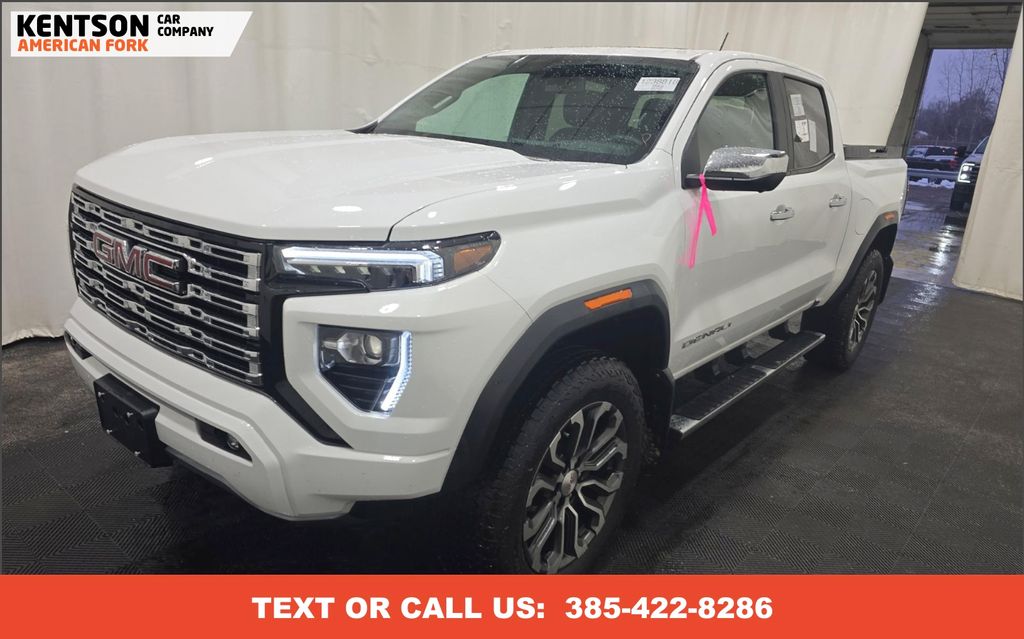 2024 GMC Canyon Denali's photo