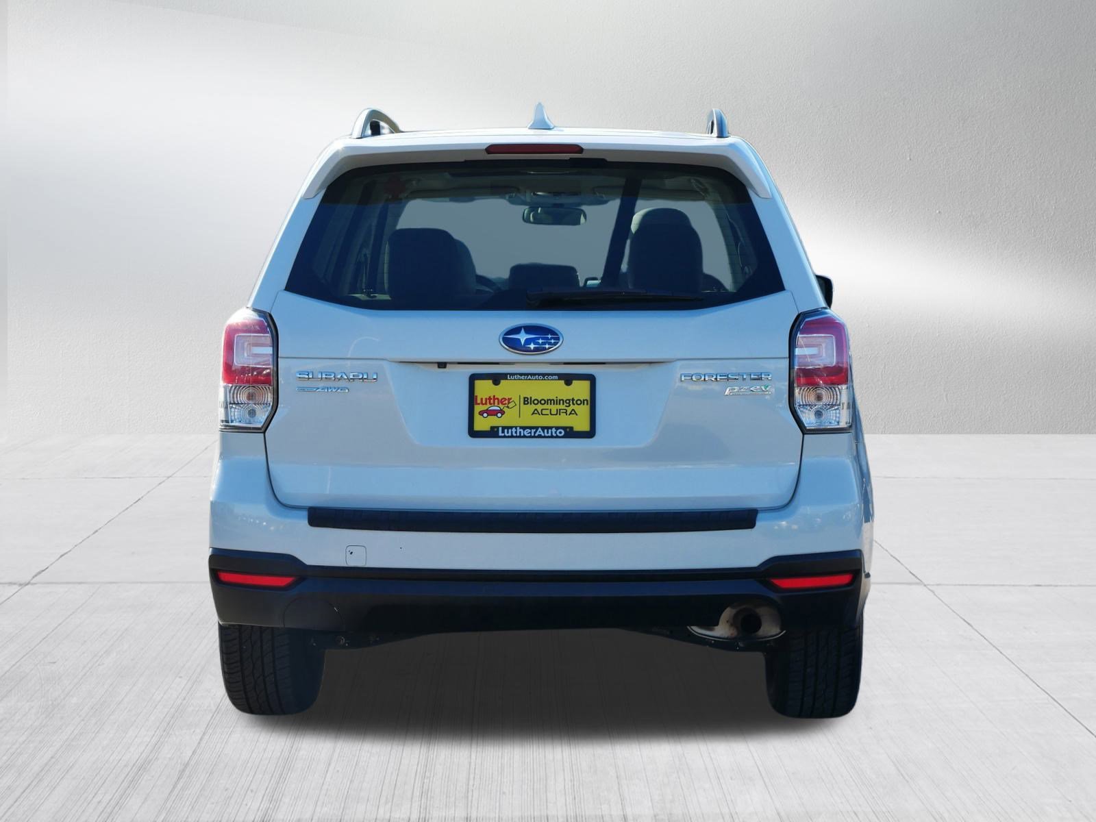 2017 Subaru Forester Premium photo 4