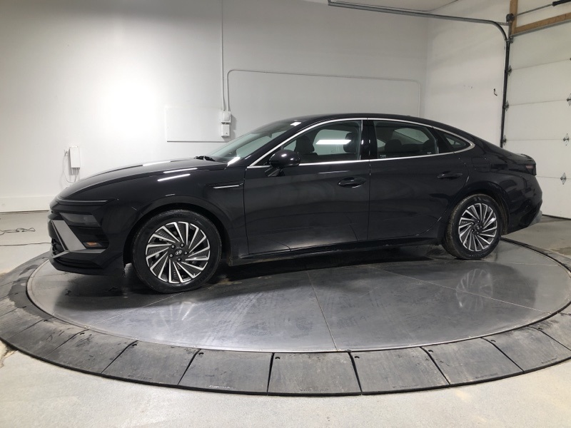2025 Hyundai Sonata Hybrid SEL photo 4