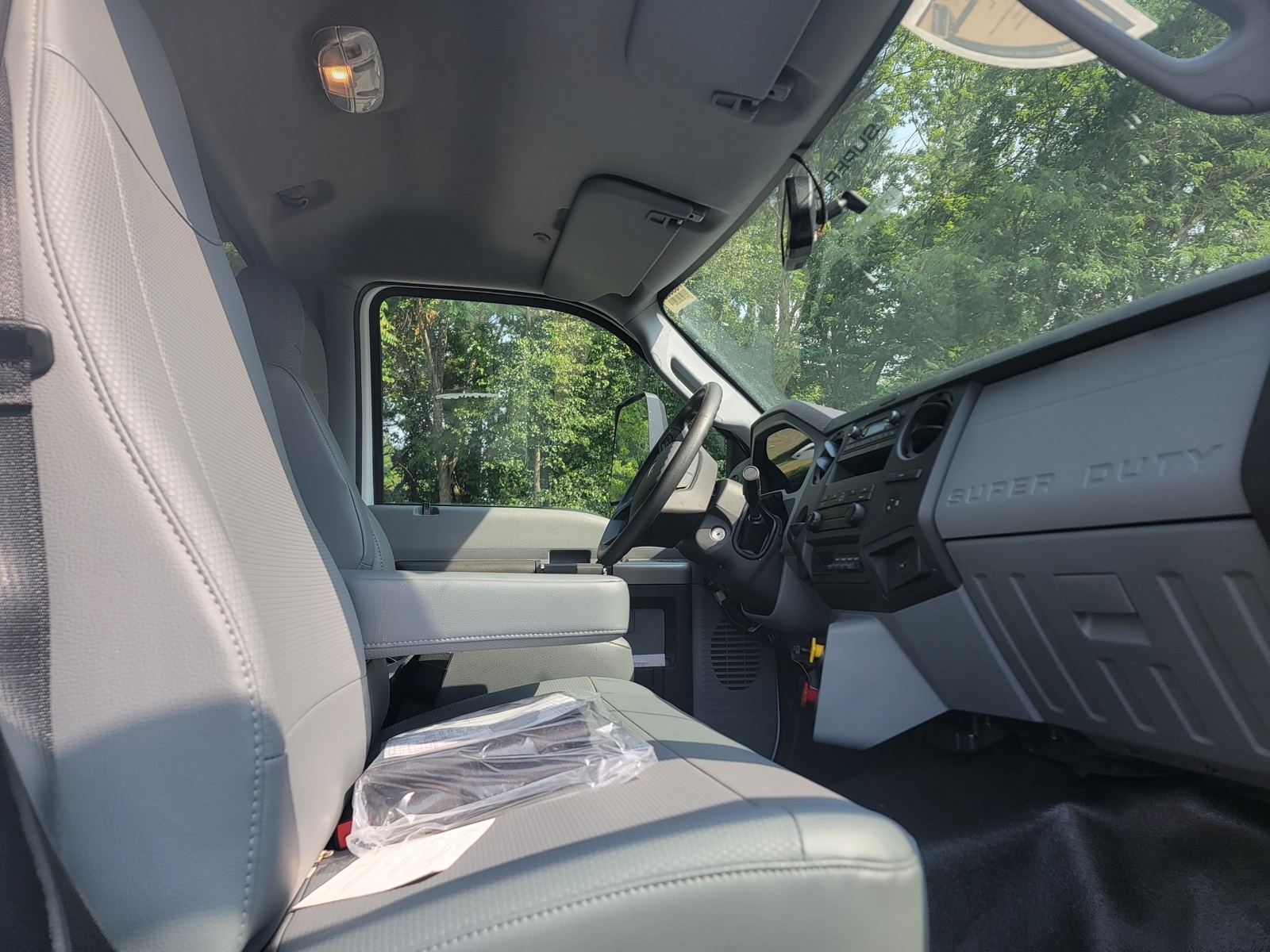 2025 Ford F-750 Regular Cab photo 6