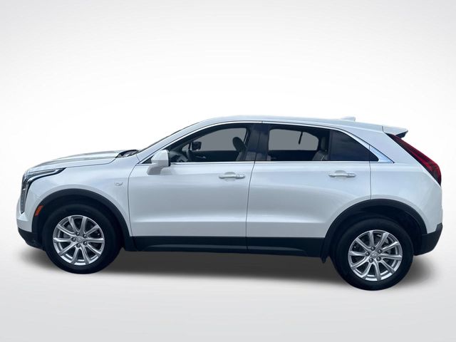 2023 Cadillac XT4 Luxury photo 2