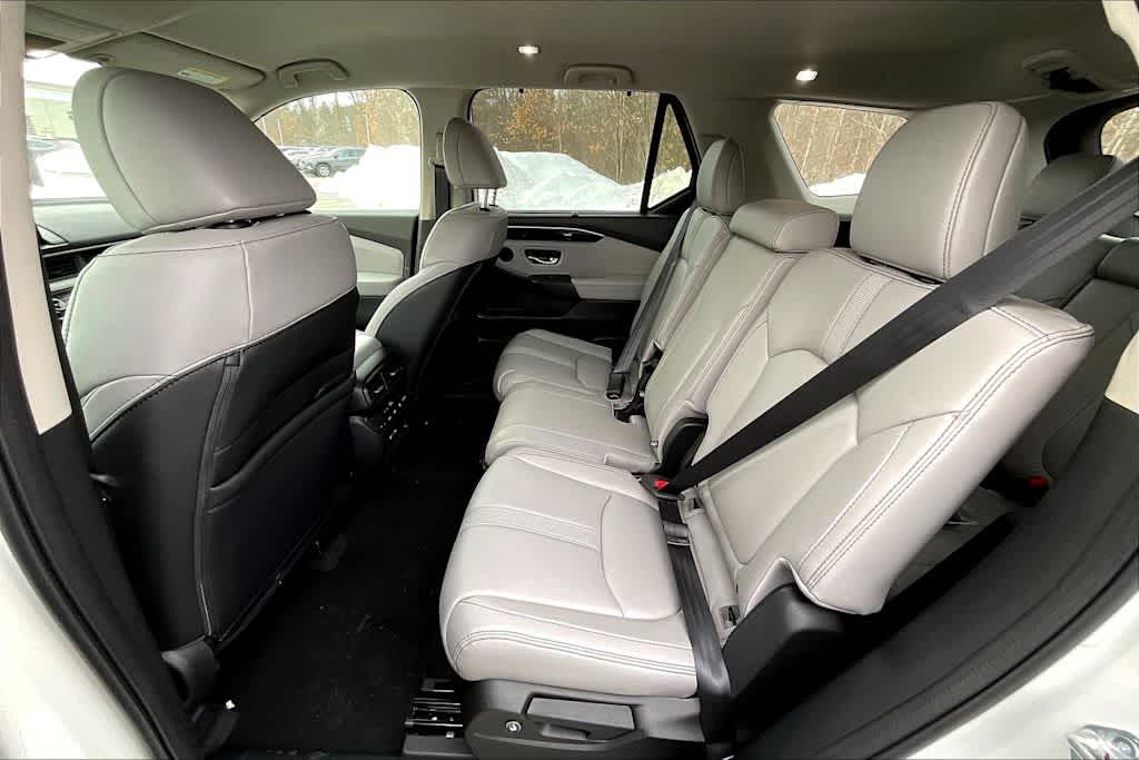 2025 Honda Pilot EX-L photo 13