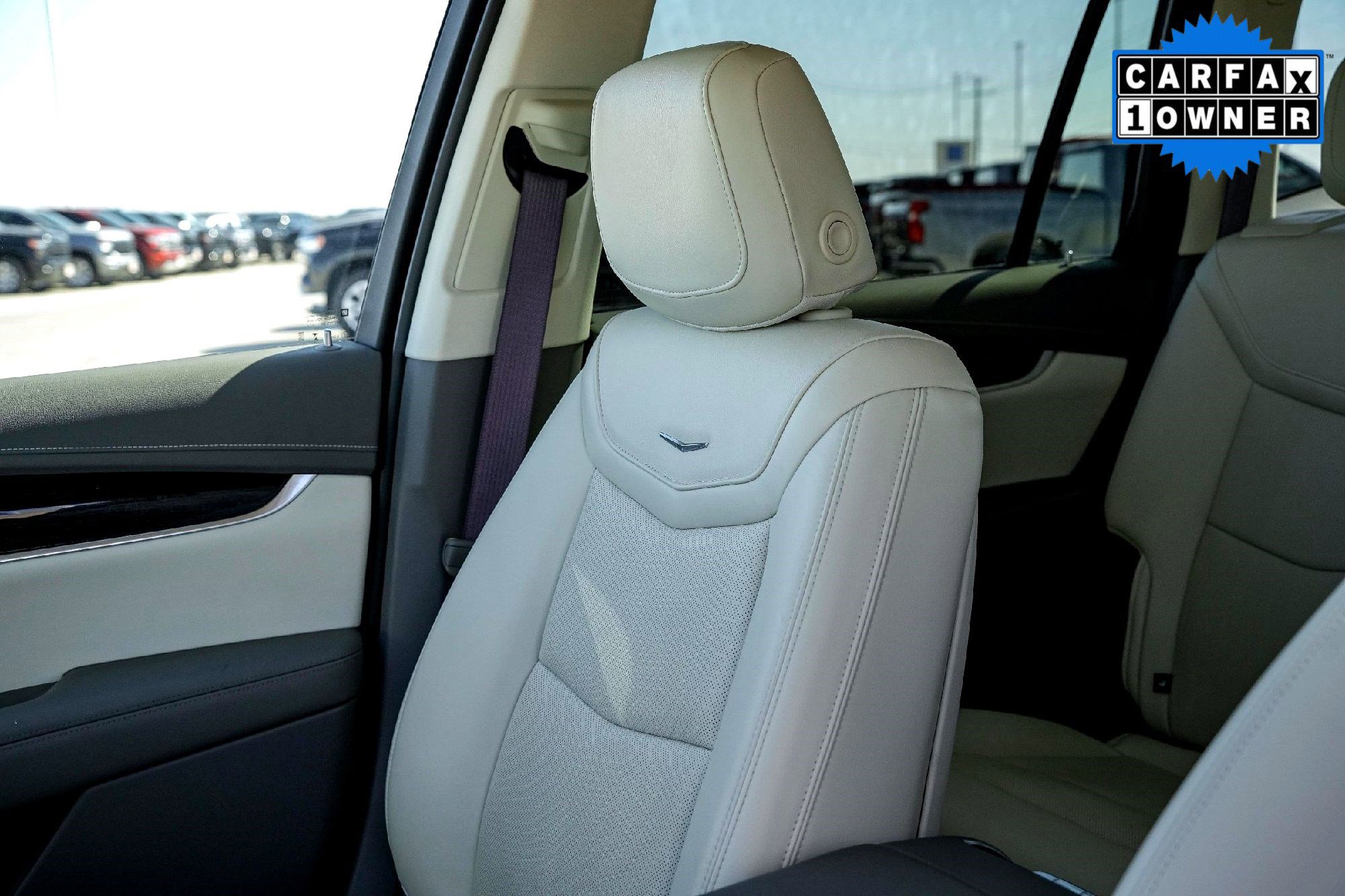 2025 Cadillac XT6 Premium Luxury photo 13