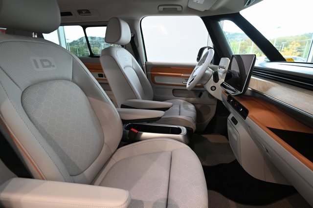 2025 Volkswagen ID. Buzz Pro Plus photo 17