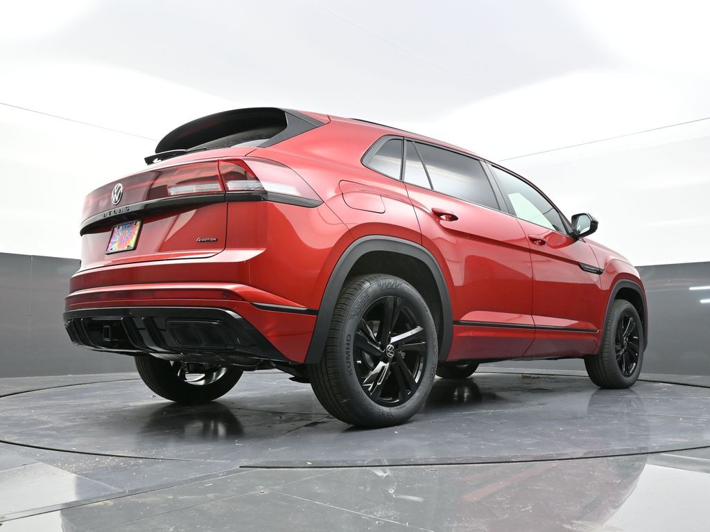 2025 Volkswagen Atlas Cross Sport SEL R-Line photo 24