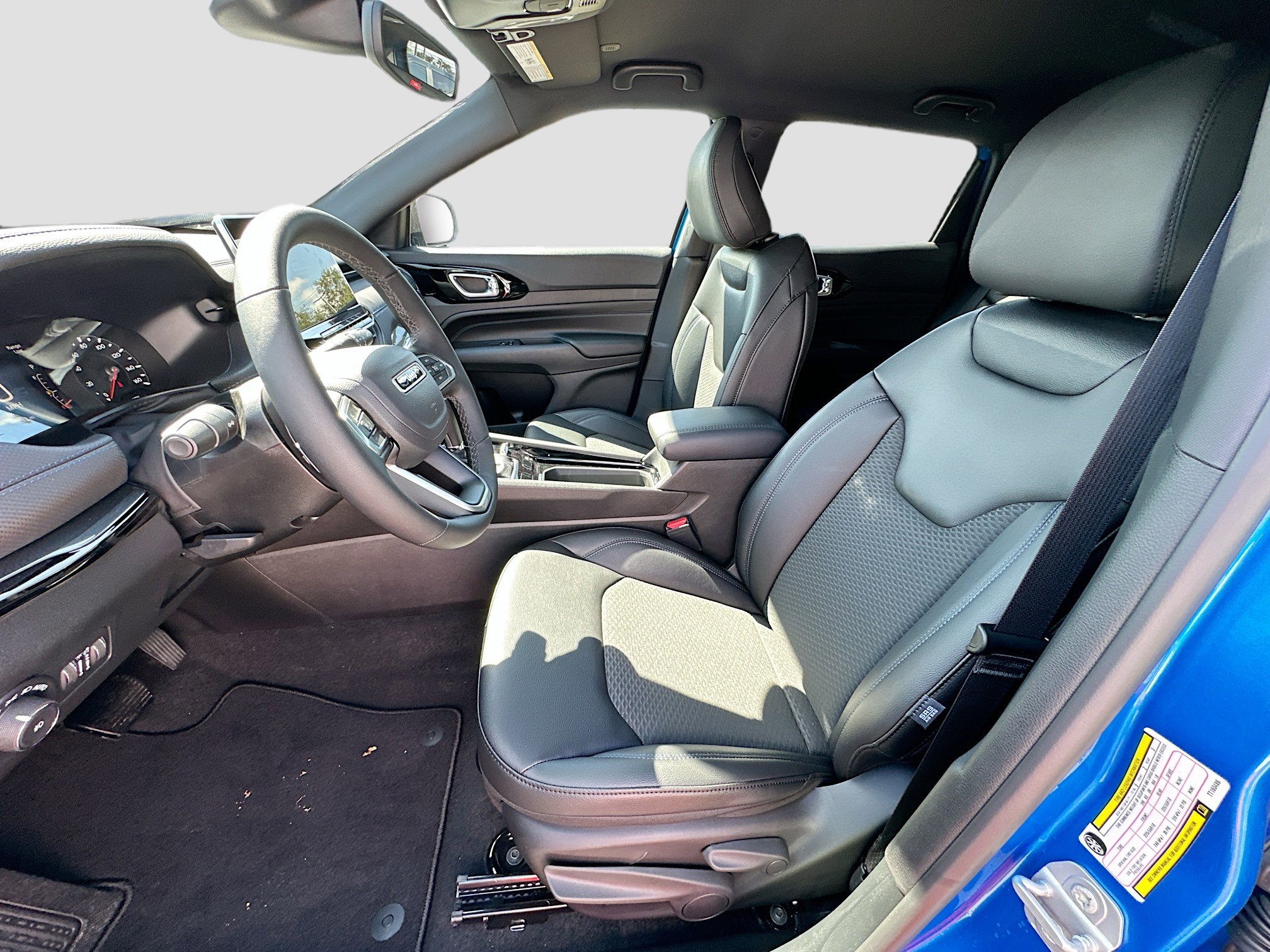 2026 Jeep Compass Latitude Altitude Special Edition photo 14