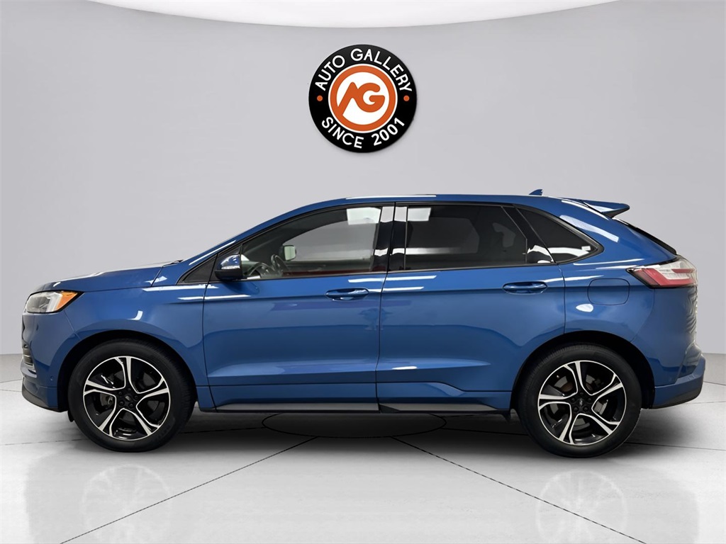 2019 Ford Edge ST photo 2