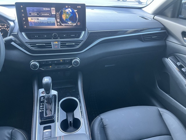 2024 Nissan Altima 2.5 SR photo 21