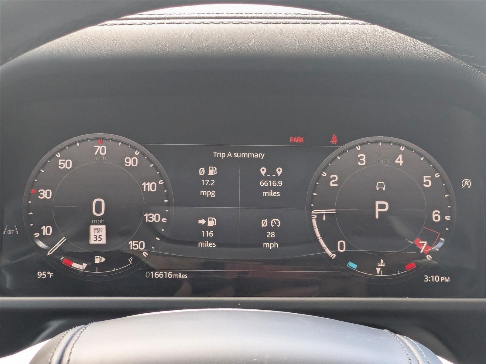 2024 Land Rover Defender X-Dynamic SE photo 17