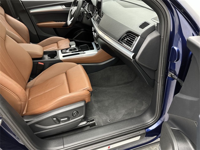 2025 Audi Q5 45 S line Premium Plus photo 16