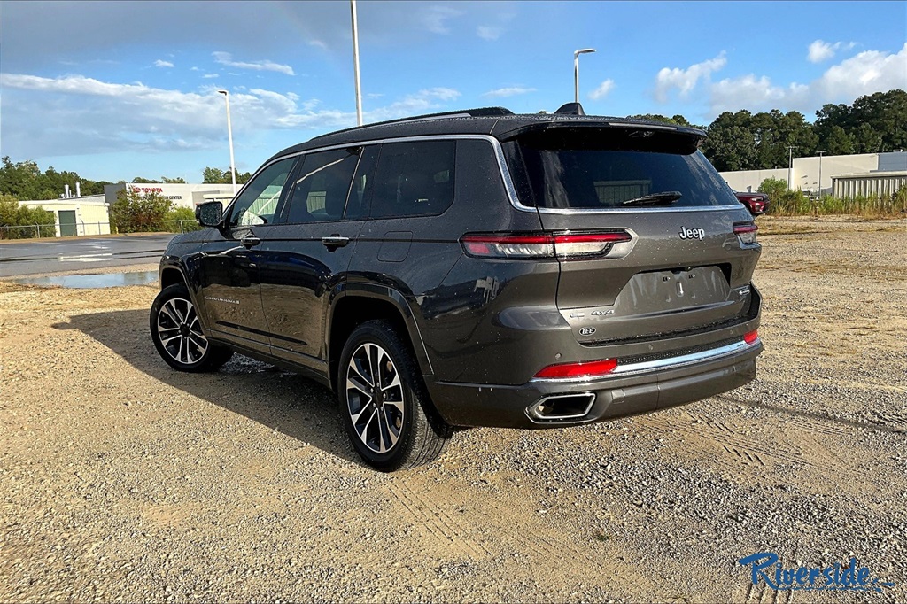 2022 Jeep Grand Cherokee Overland photo 4