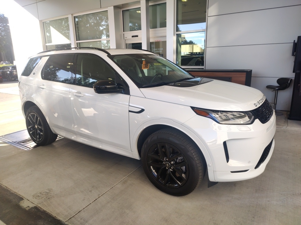 2024 Land Rover Discovery Sport S photo 2