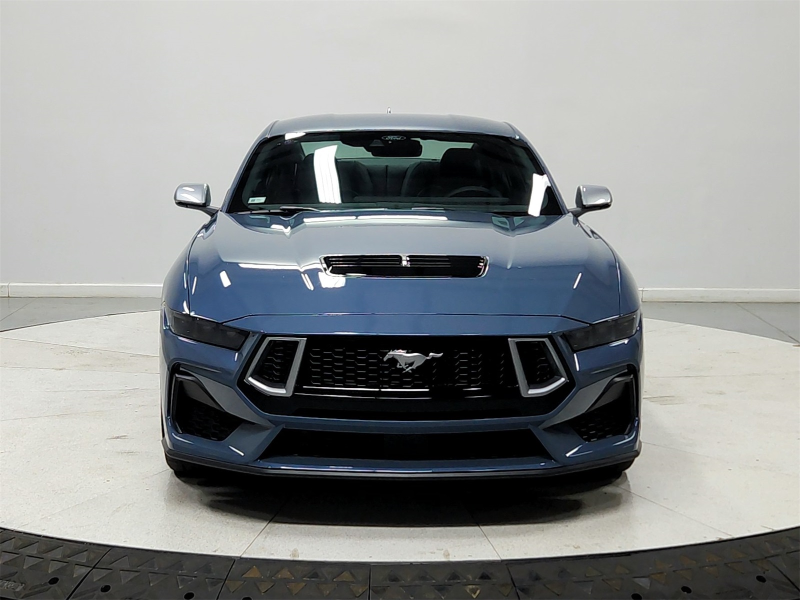 2025 Ford Mustang GT Premium photo 2