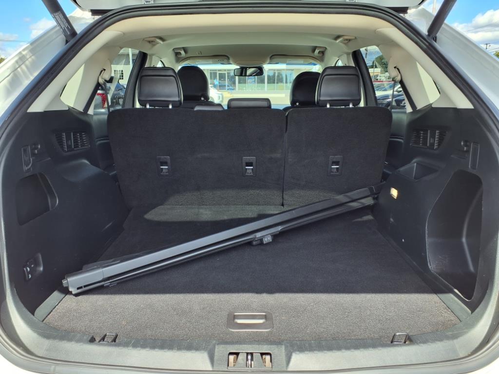 2019 Ford Edge SEL photo 12