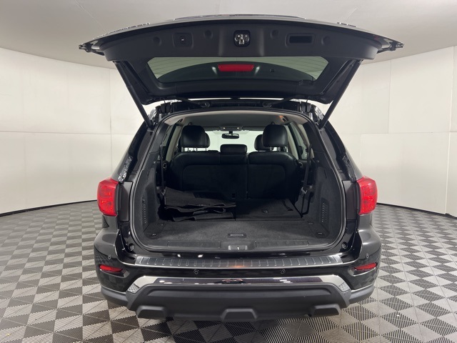 2020 Nissan Pathfinder SL photo 4