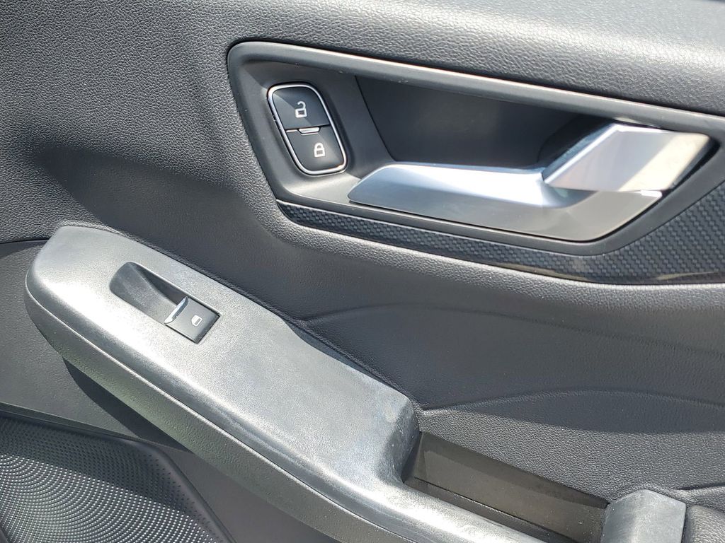 2023 Ford Escape photo 44