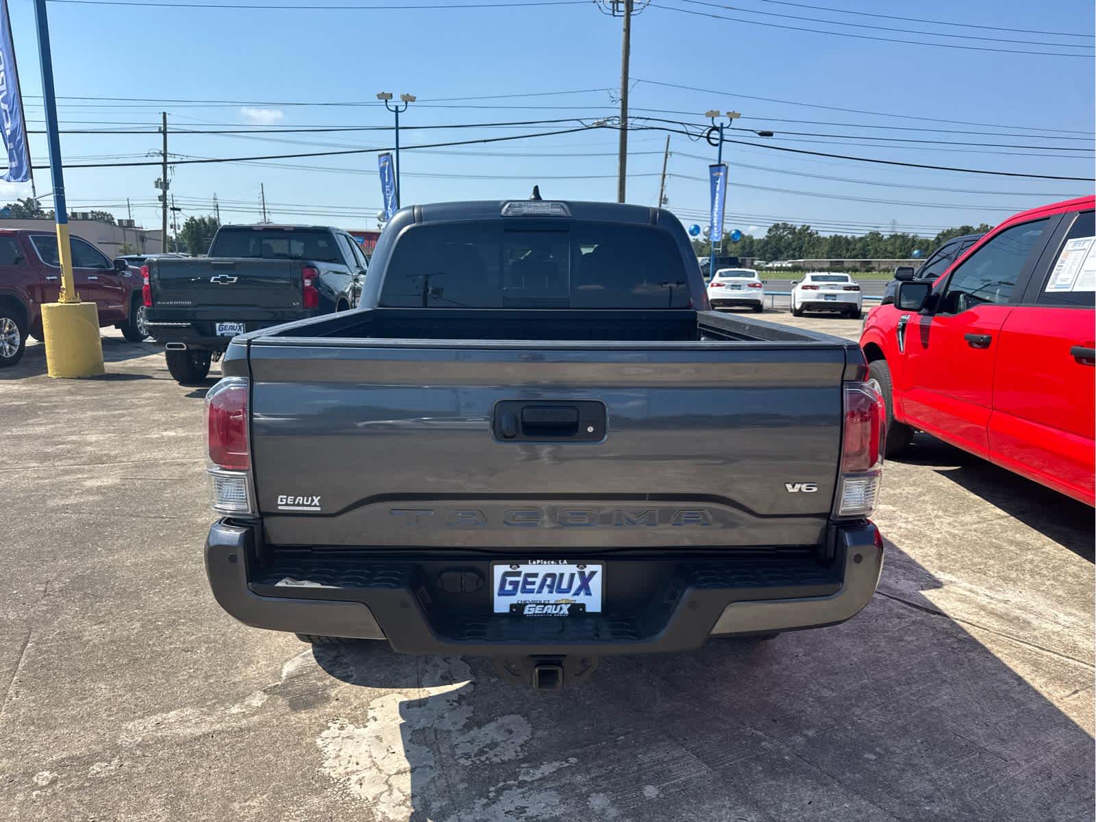 2023 Toyota Tacoma TRD photo 4