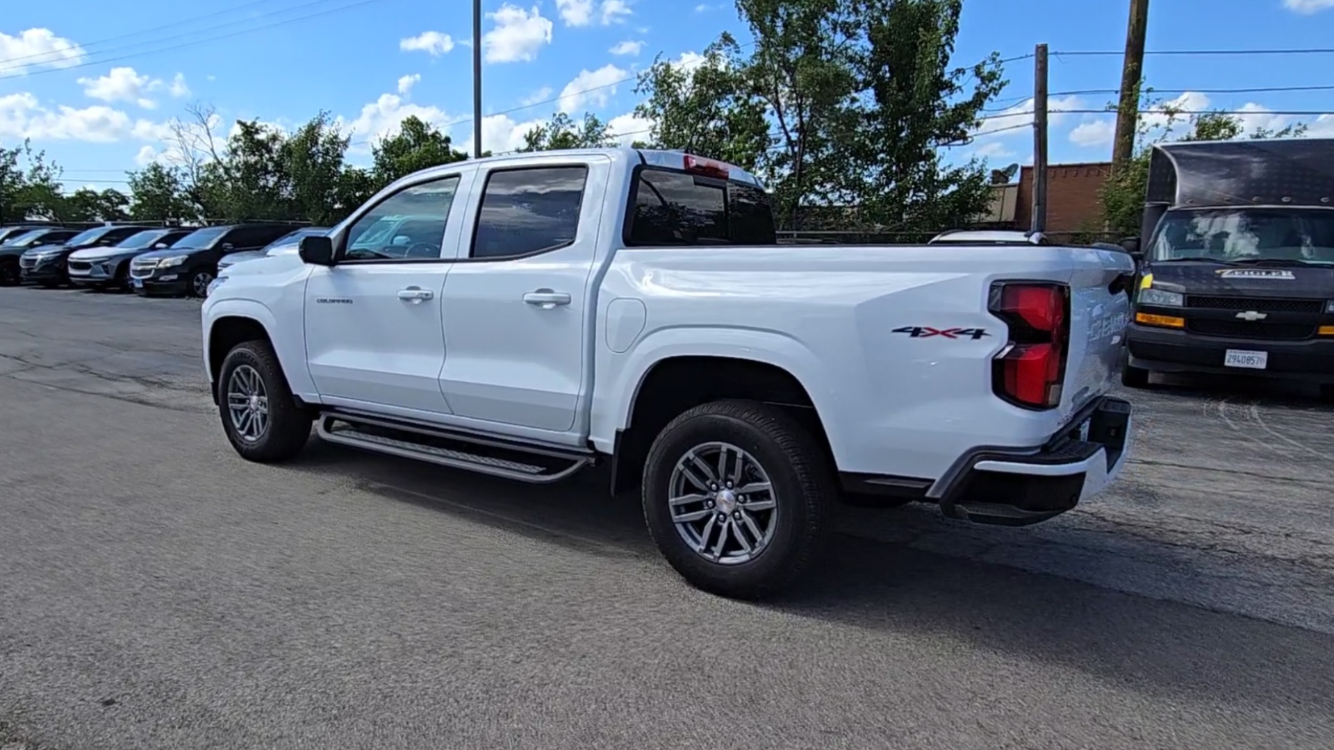 2025 Chevrolet Colorado Work Truck LT photo 6