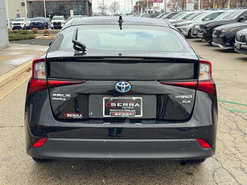 2022 Toyota Prius XLE AWD-e photo 4