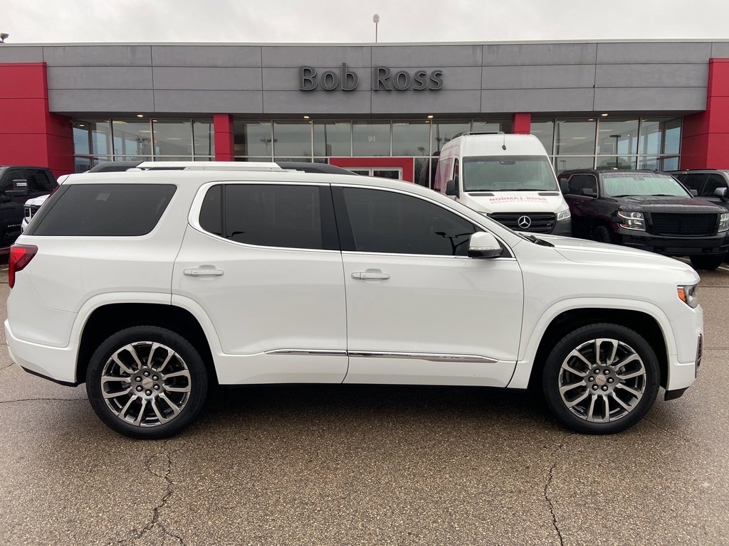 2021 GMC Acadia Denali's photo