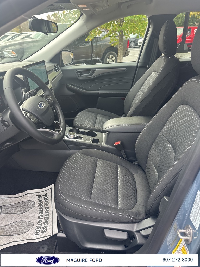 2025 Ford Escape Active photo 13