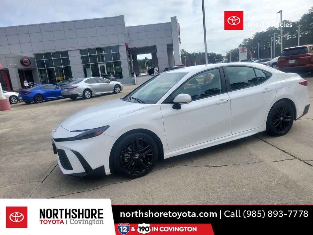 2025 Toyota Camry SE