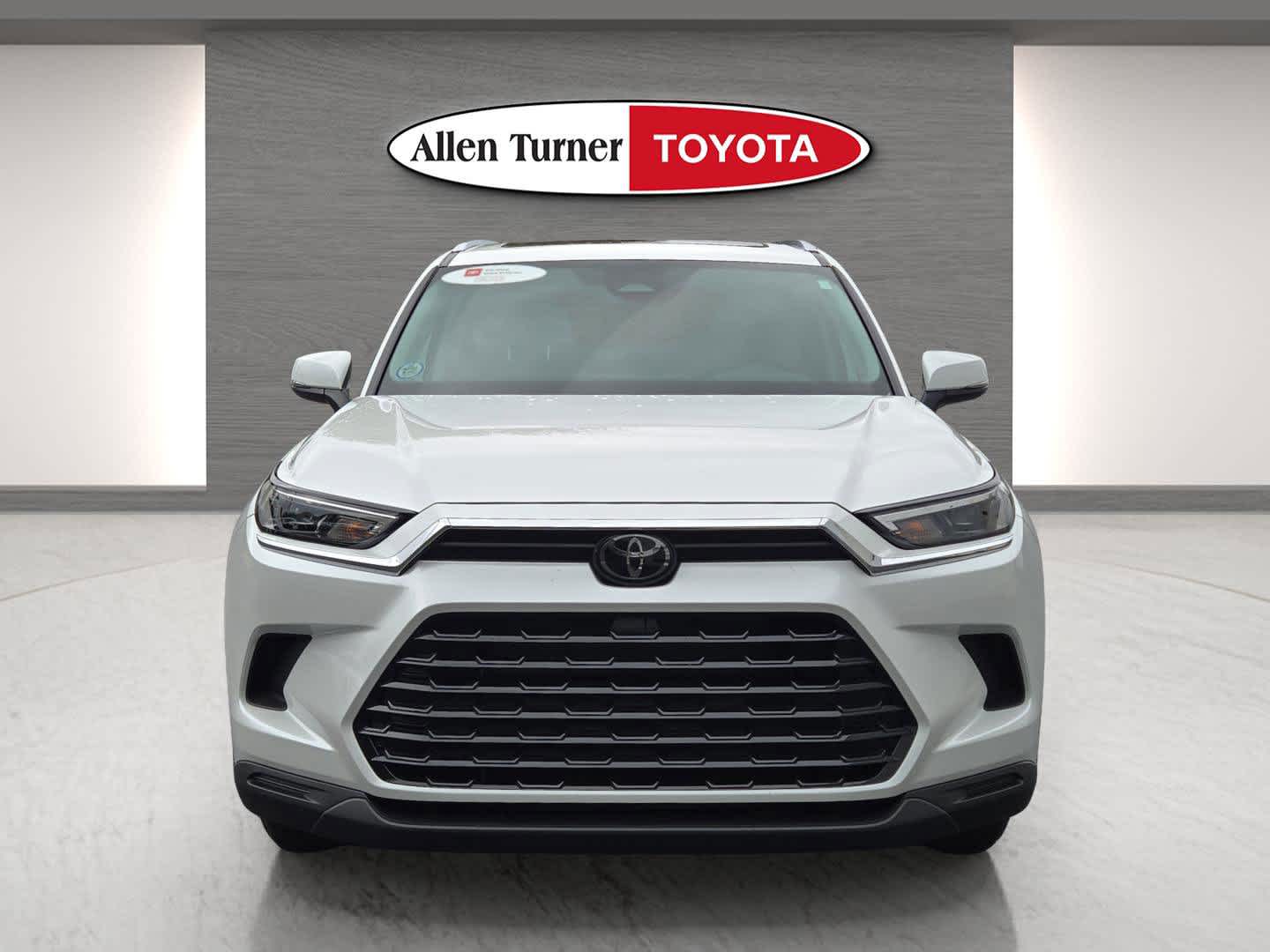 2025 Toyota Grand Highlander XLE photo 4