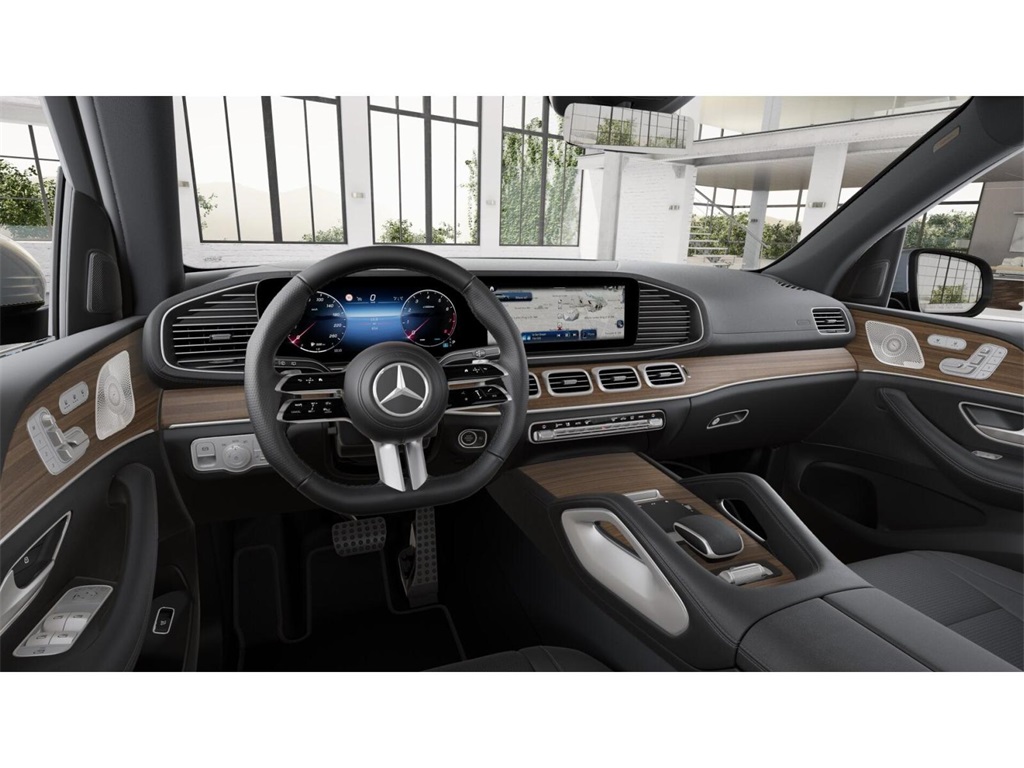2025 Mercedes Benz GLS 450 4MATIC photo 3