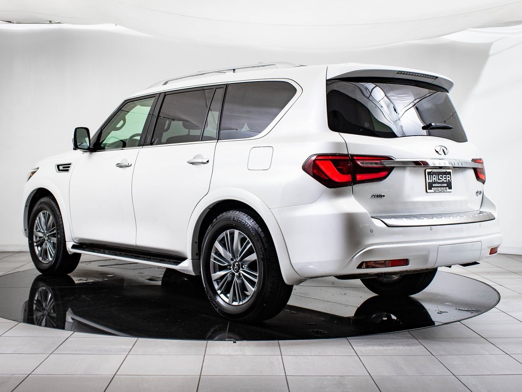 2021 Infiniti QX80 Luxe photo 6