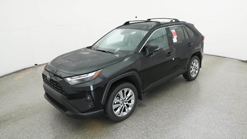2025 Toyota RAV4 XLE Premium's photo