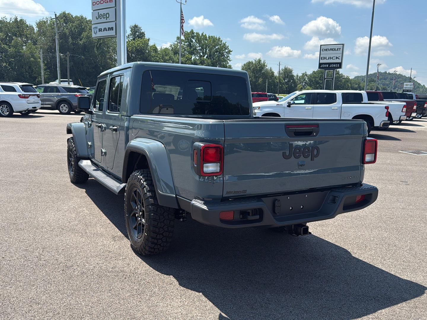 2025 Jeep Gladiator Sport photo 14