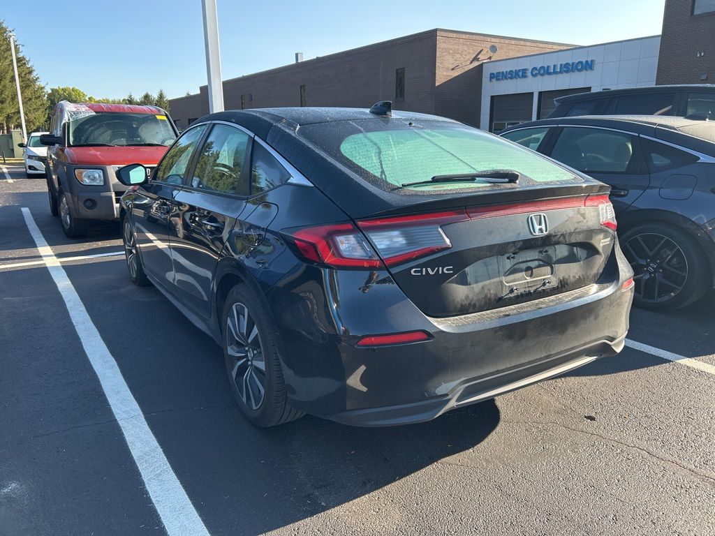 2023 Honda Civic Hatchback EX-L photo 2
