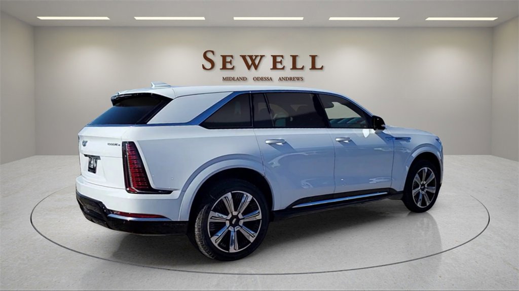 2025 Cadillac Escalade IQ Luxury photo 2
