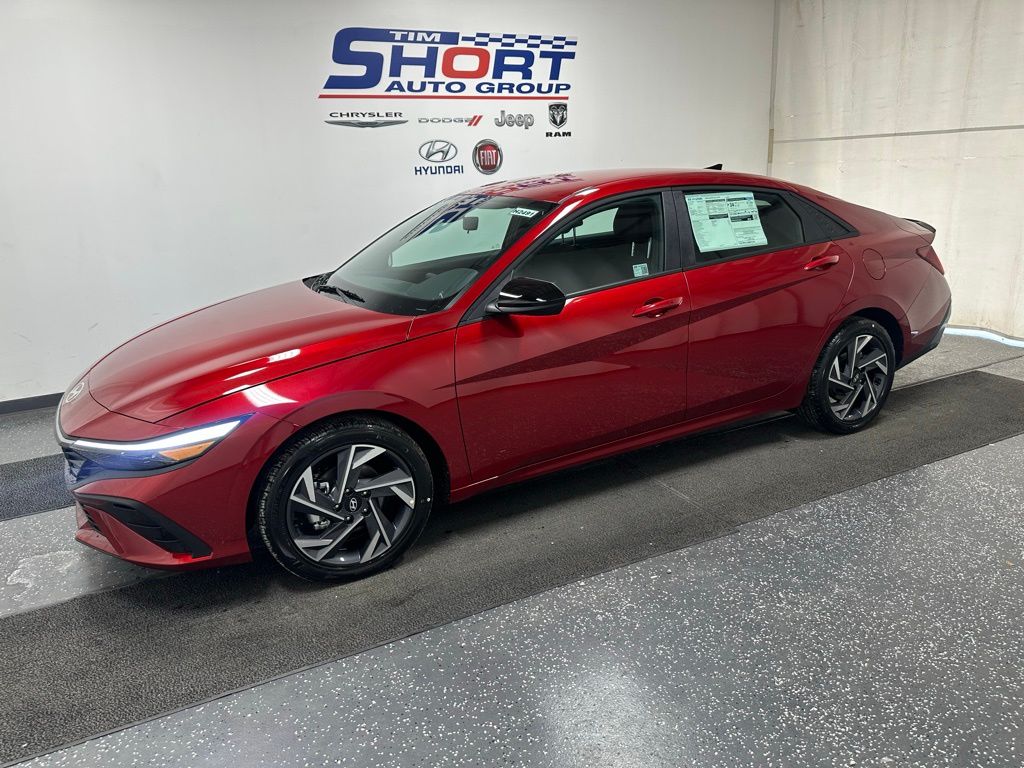 2025 Hyundai Elantra SEL's photo