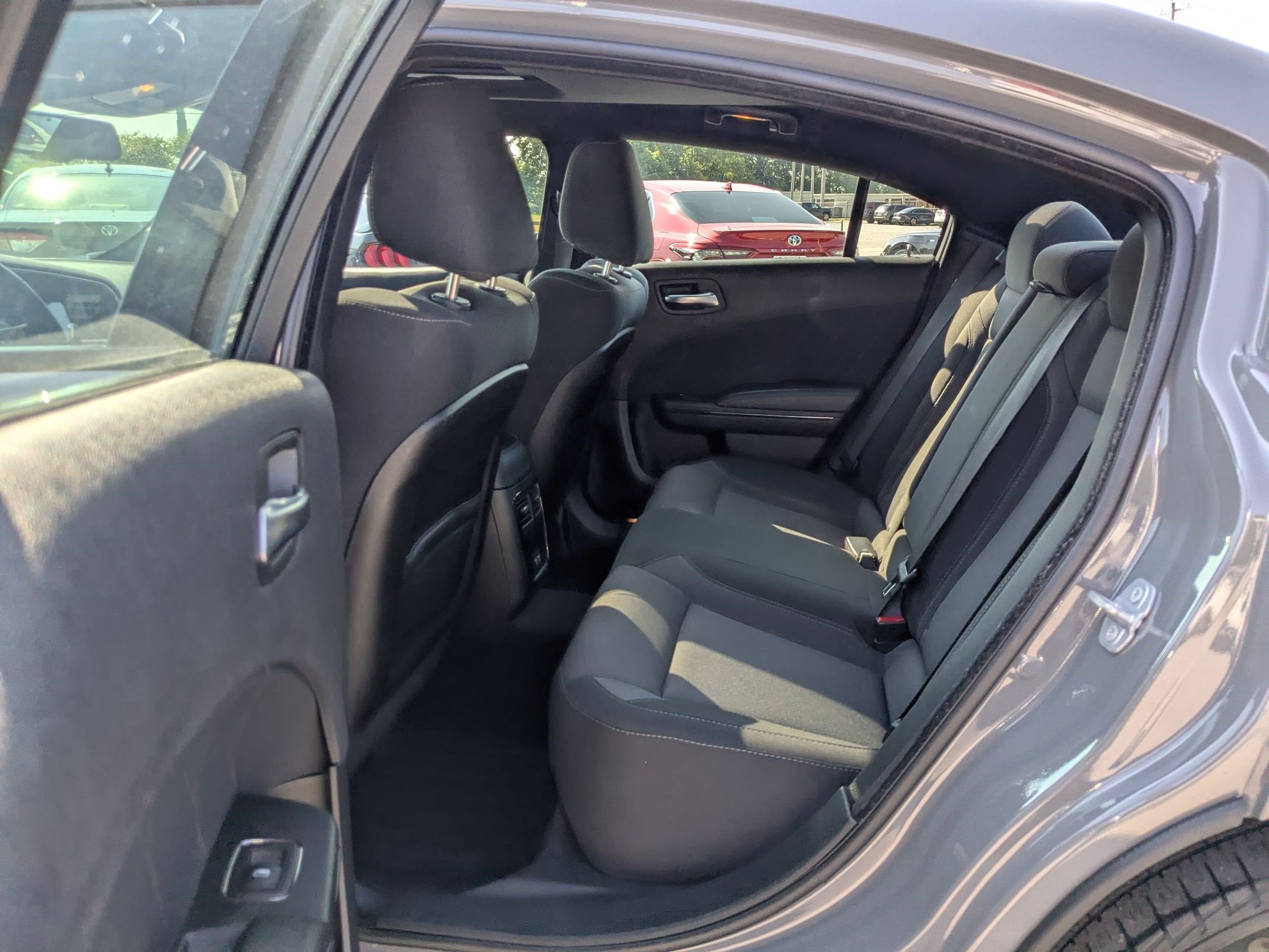 2018 Dodge Charger GT photo 20