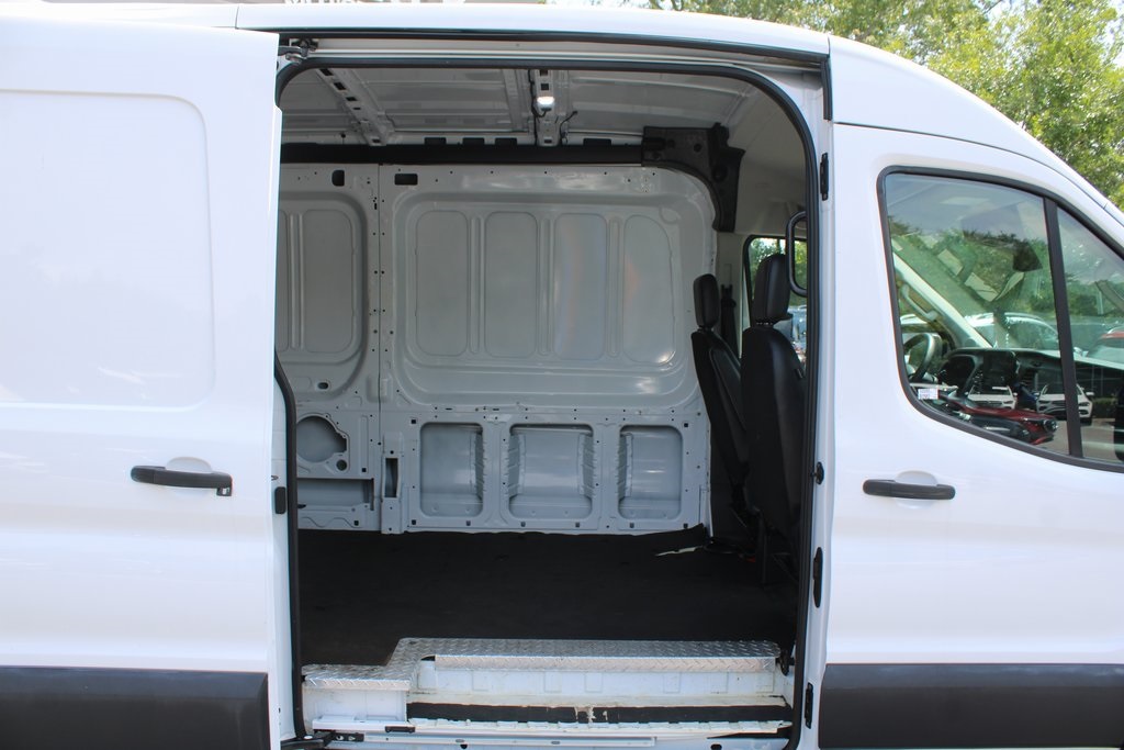 2020 Ford Transit Cargo Van photo 4