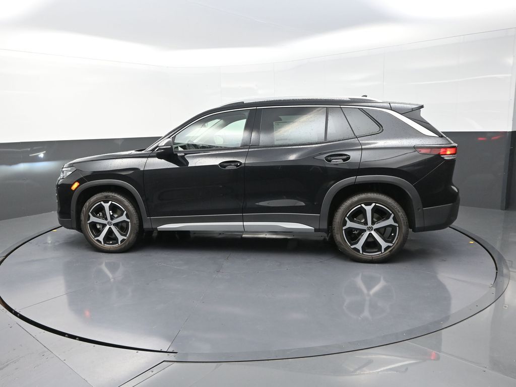 2025 Volkswagen Tiguan SE photo 4