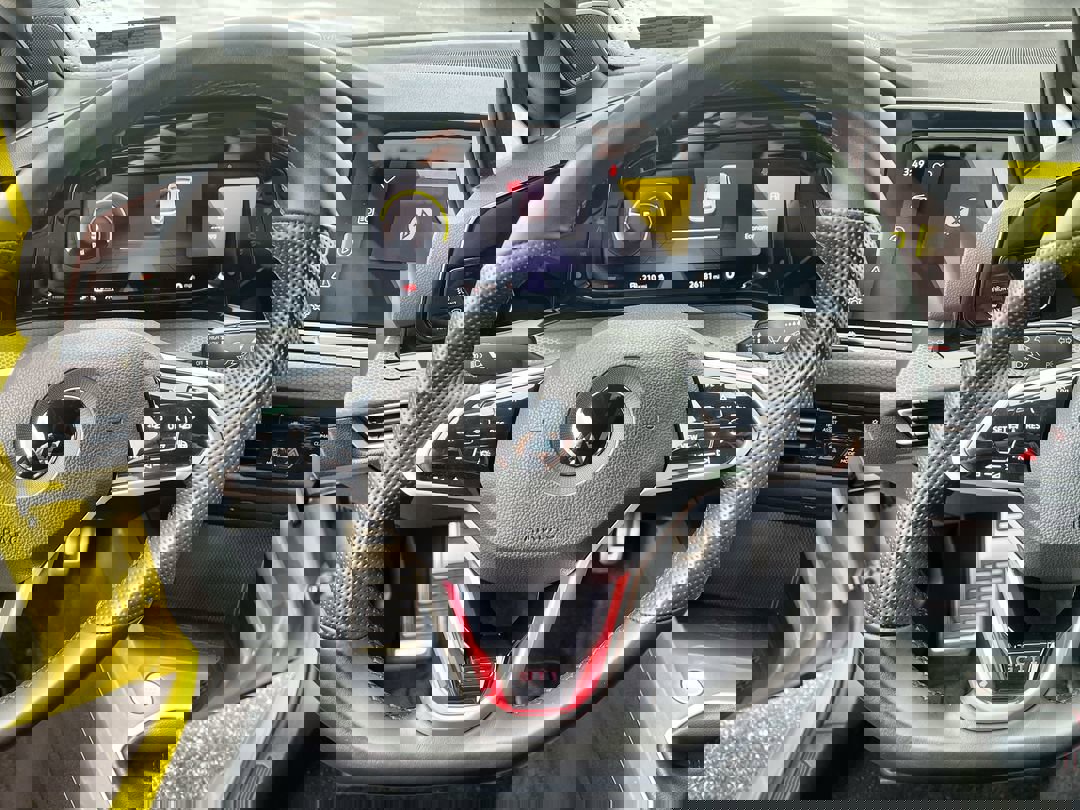 2022 Volkswagen Golf GTI Autobahn photo 16