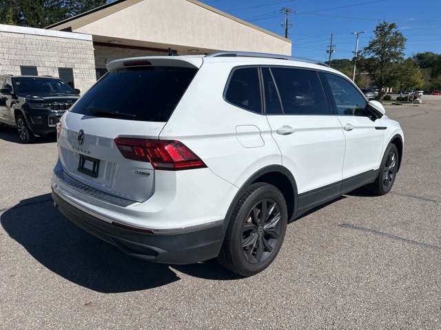 2022 Volkswagen Tiguan SE photo 2