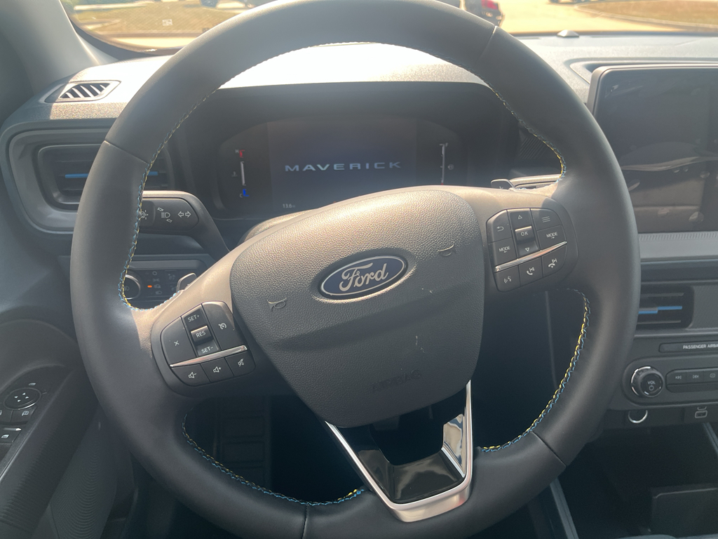 2025 Ford Maverick photo 20