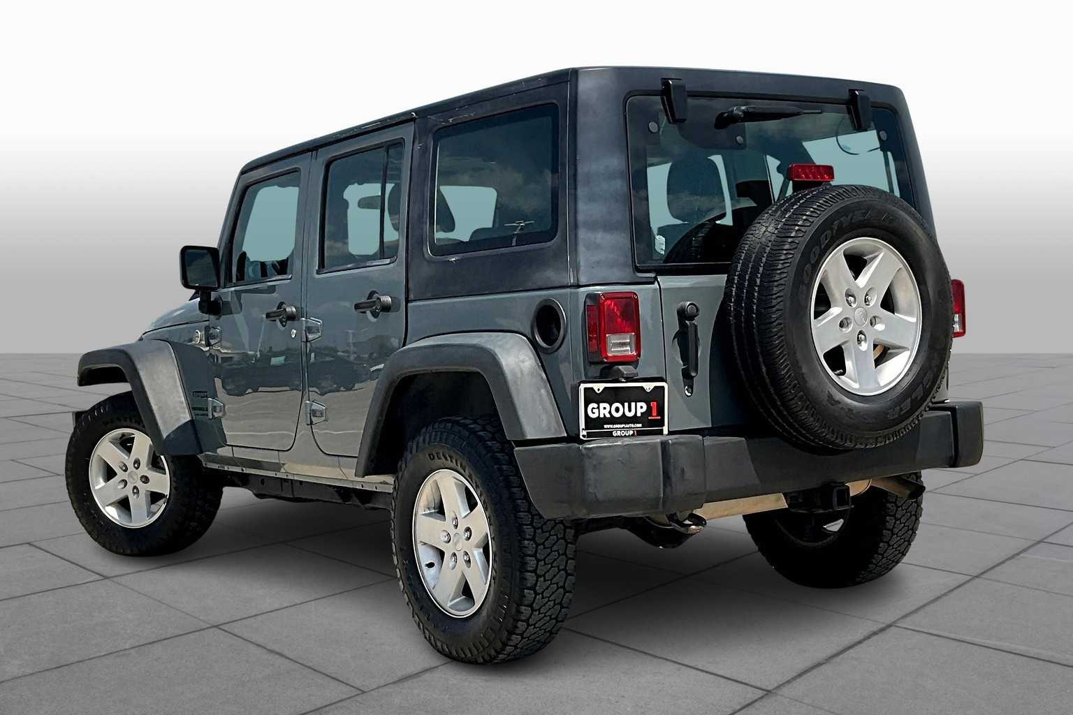 2014 Jeep Wrangler Unlimited Sport photo 10