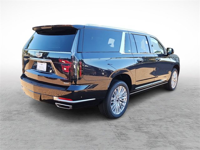 2026 Cadillac Escalade ESV Luxury photo 4