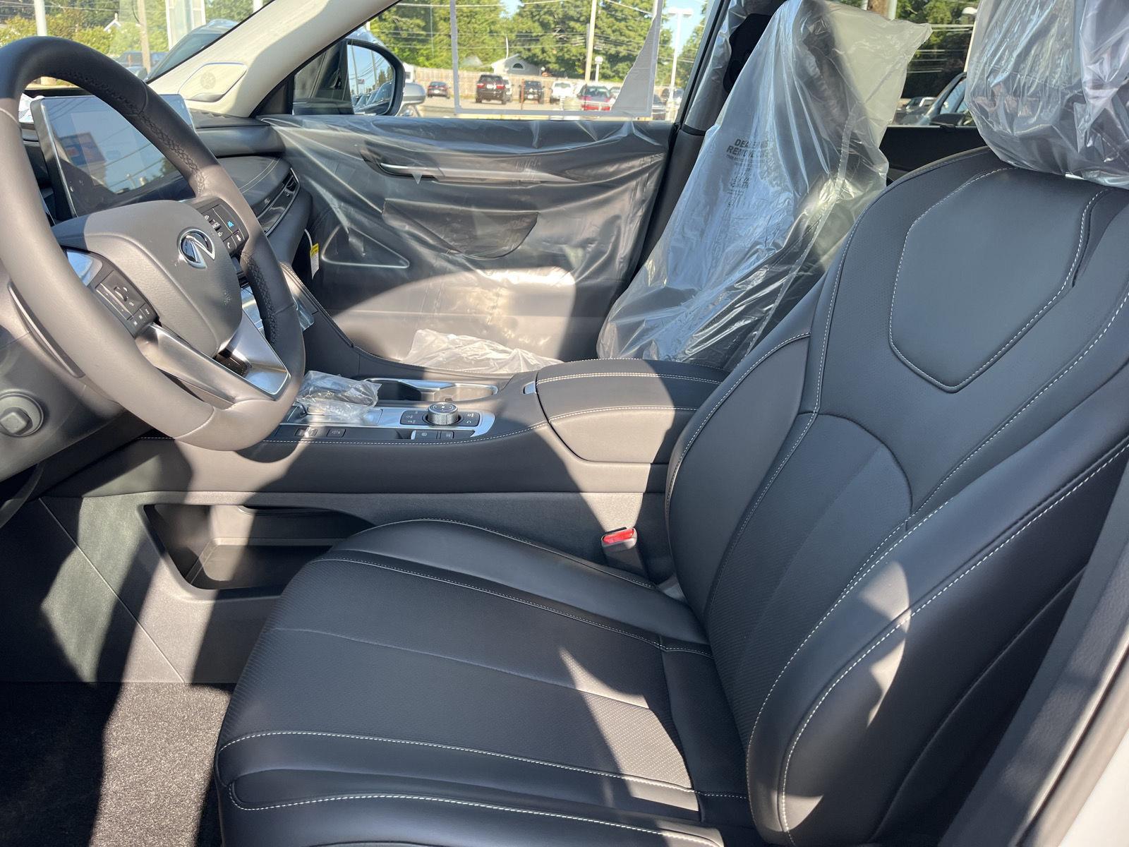 2026 Infiniti QX60 Luxe AWD photo 6