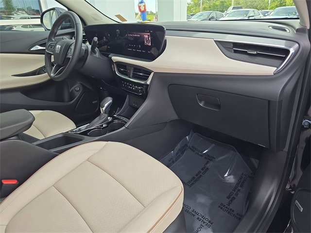 2025 Buick Encore GX Avenir photo 7