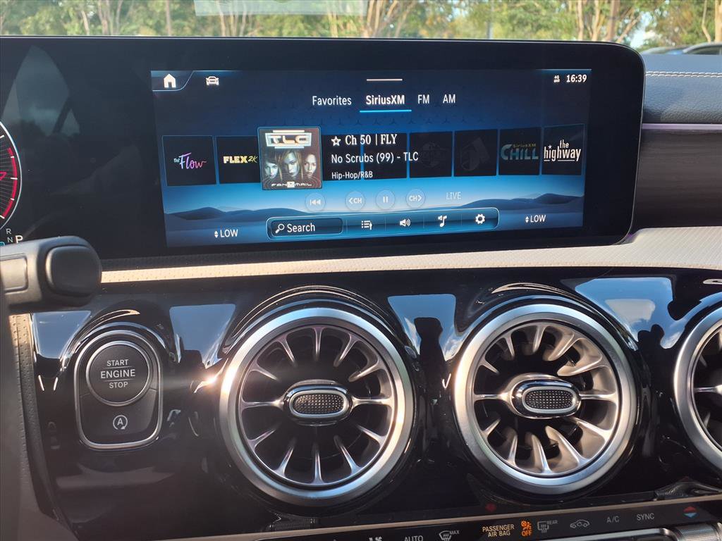 2025 Mercedes Benz CLA 250 photo 22